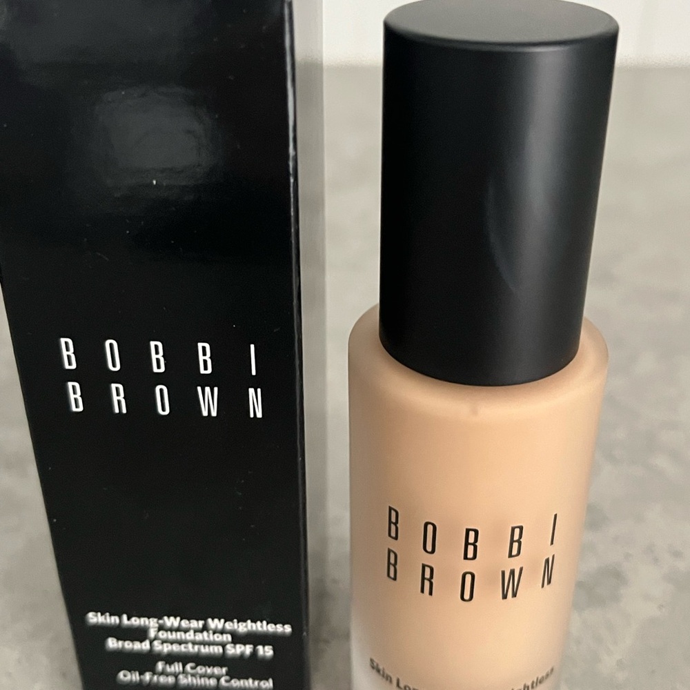 Bobbi Brown Skin Long-Wear Foundation - W-046 Warm Beige (New in Box)